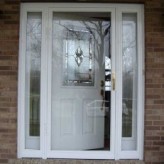 Joe and Belinda’s New Storm Door